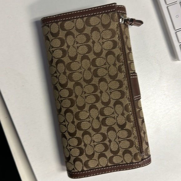 Coach women wallet - Picture 4 of 4